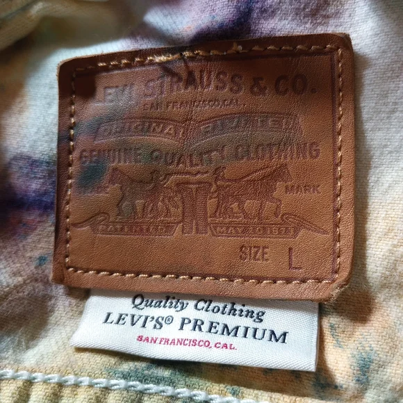 Levi's Premium Rainbow Tie Dyed Ex Boyfriend Trucker Denim Jean Jacket